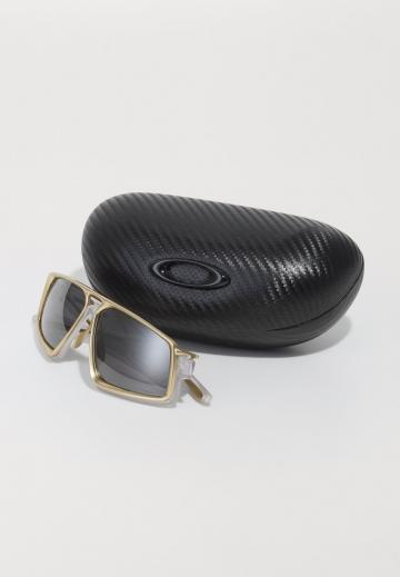 Солнечные очки