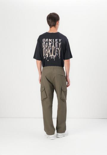 Брюки с накладными карманами