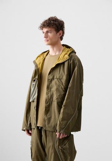 Куртка-дождевик