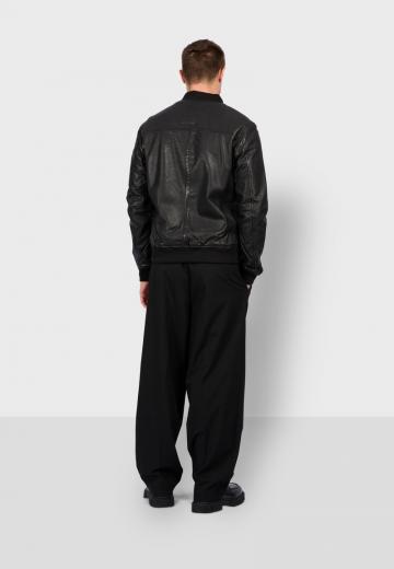 Куртка бомбер