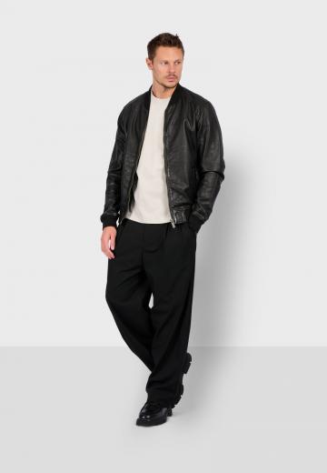 Куртка бомбер