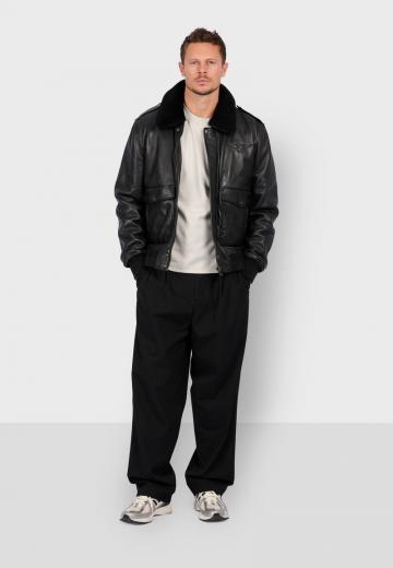 Кожаная куртка