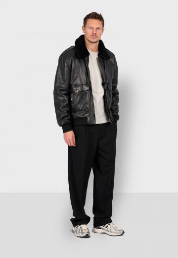 Кожаная куртка