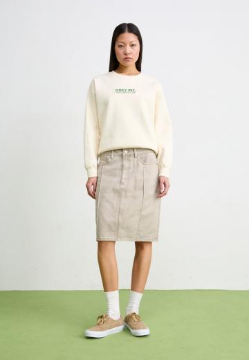 Юбка с накладными карманами