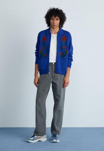 Вязаная кофта