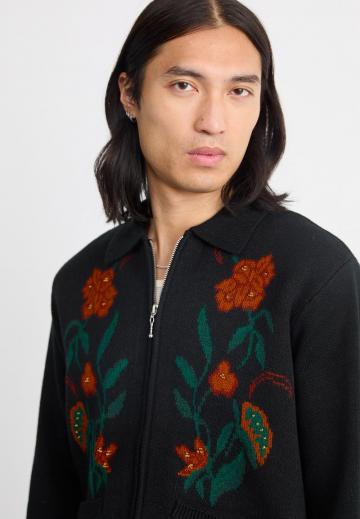 Вязаная кофта