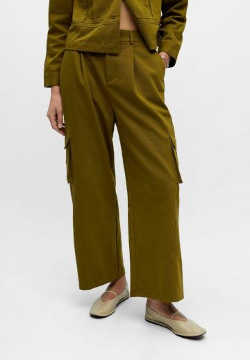 Брюки с накладными карманами