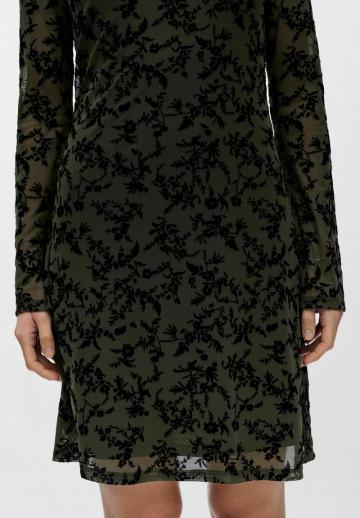 Короткое платье