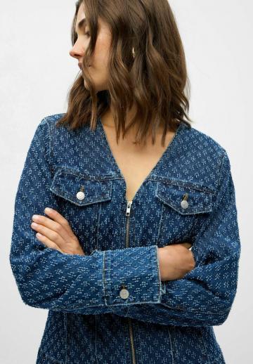 Джинсовая куртка