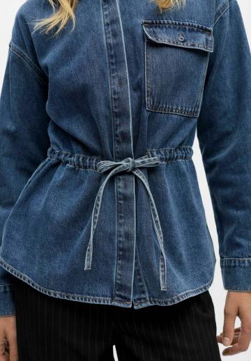 Джинсовая куртка