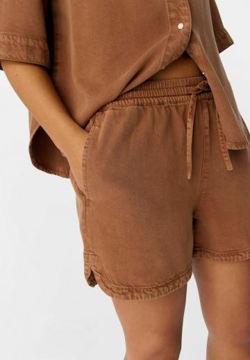 Джинсовые шорты