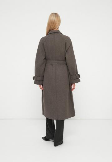 Шерстяное пальто