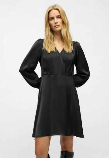 Короткое платье