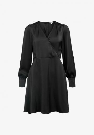 Короткое платье