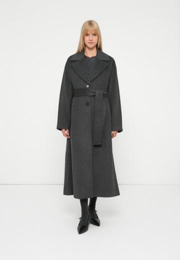 Шерстяное пальто