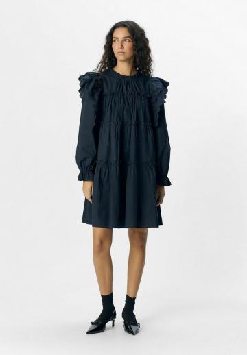 Короткое платье