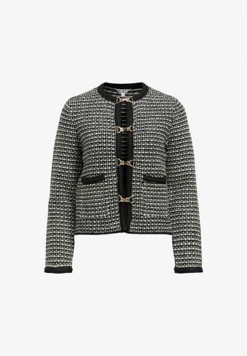 Вязаная кофта