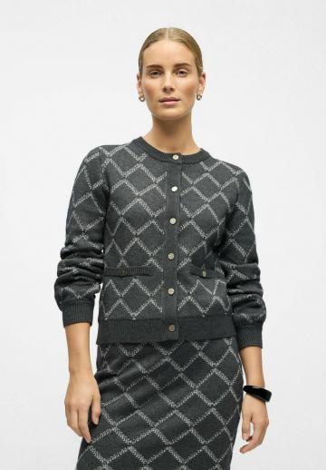 Жаккардовая вязаная кофта