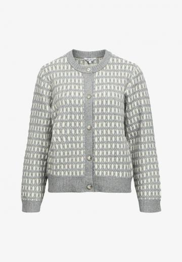 Жаккардовая вязаная кофта
