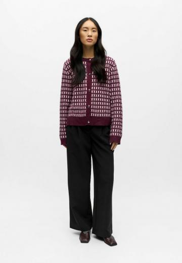 Жаккардовая вязаная кофта