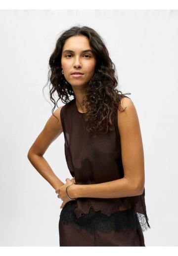 Блузка без рукавов