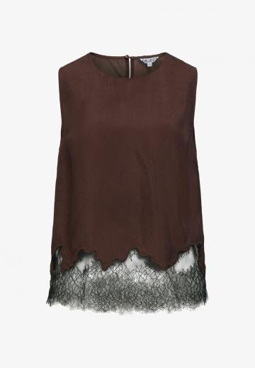 Блузка без рукавов