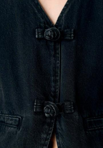 Джинсовая жилетка