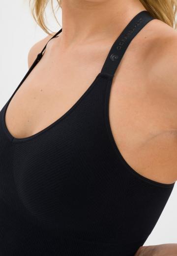 Спортивный топ