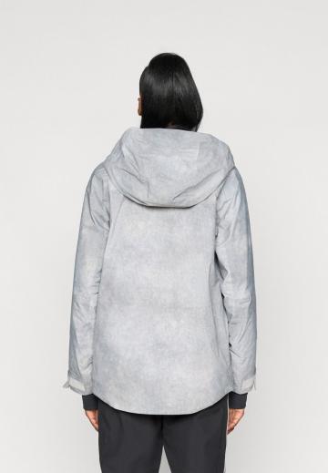 Спортивная куртка