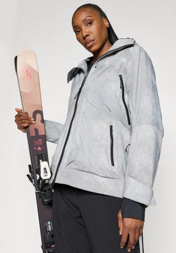 Спортивная куртка