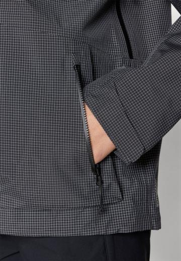 Спортивная куртка