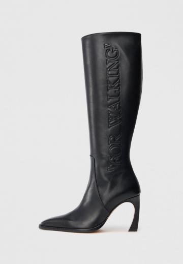 Высокие сапоги