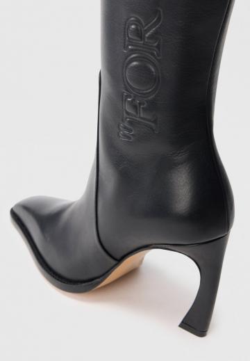 Высокие сапоги