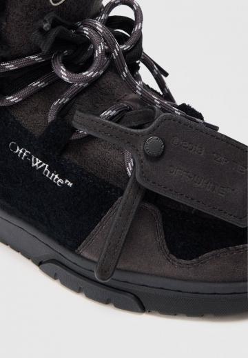 Зимние ботинки