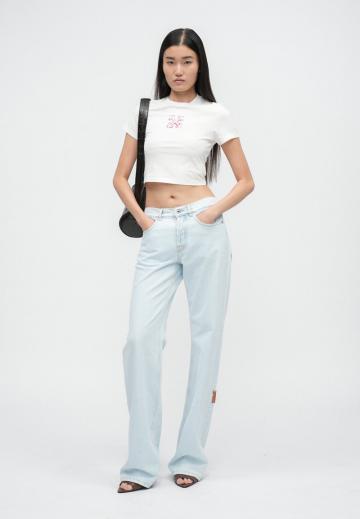 Прямые джинсы