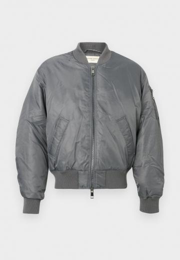Куртка бомбер