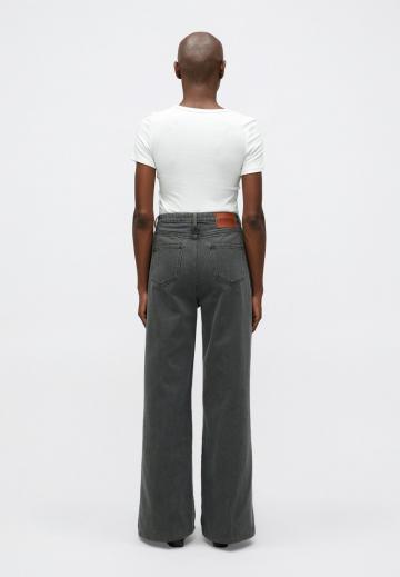 Джинсы бойфренда