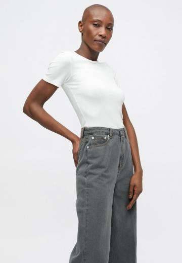 Джинсы бойфренда