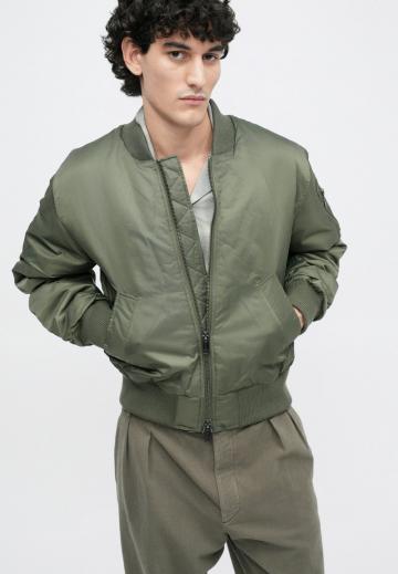 Куртка бомбер