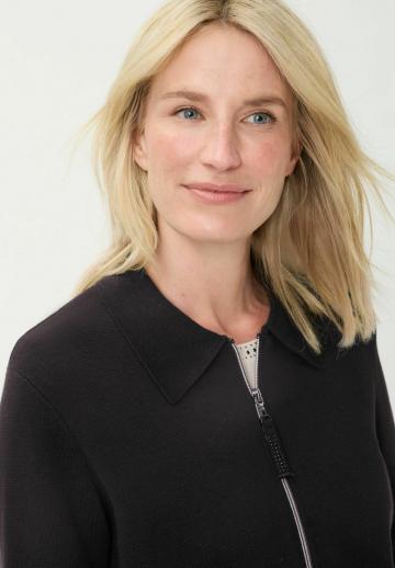 Вязаная кофта