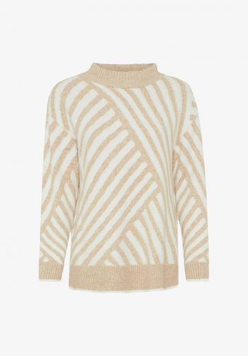 Пуловер в полоску