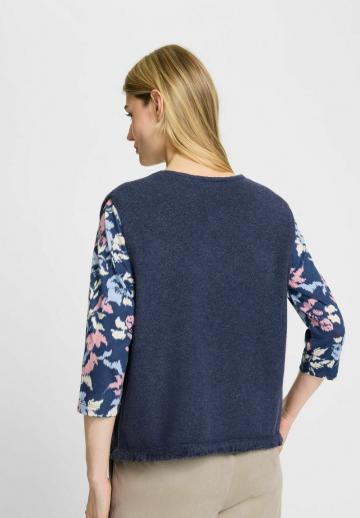 Вязаный жилет