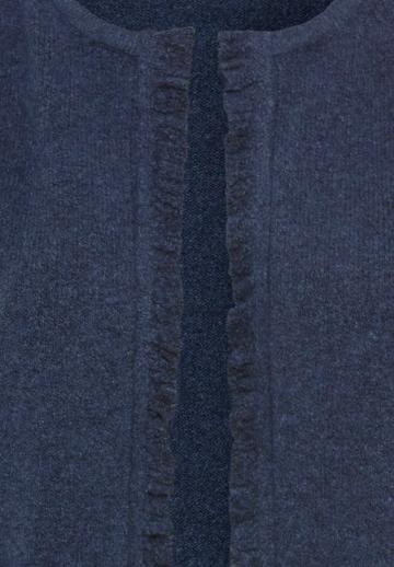 Вязаный жилет