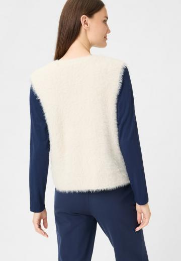 Пуховой жилет