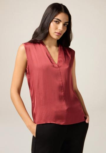 Атласная блузка