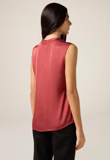 Атласная блузка