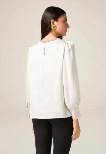 Атласная блузка