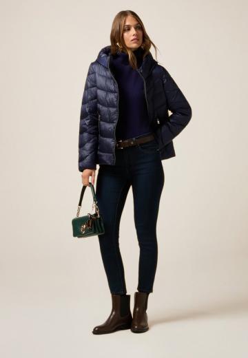 Короткие джинсы