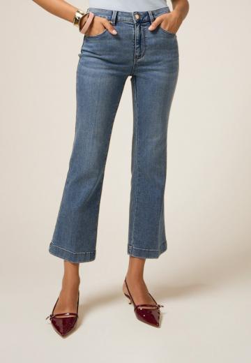 Короткие джинсы