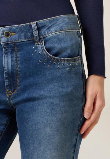 Клешеные джинсы